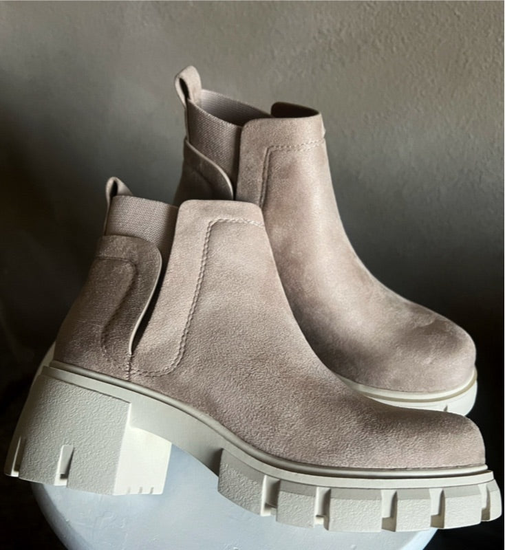 Chelsea Ankle Boots